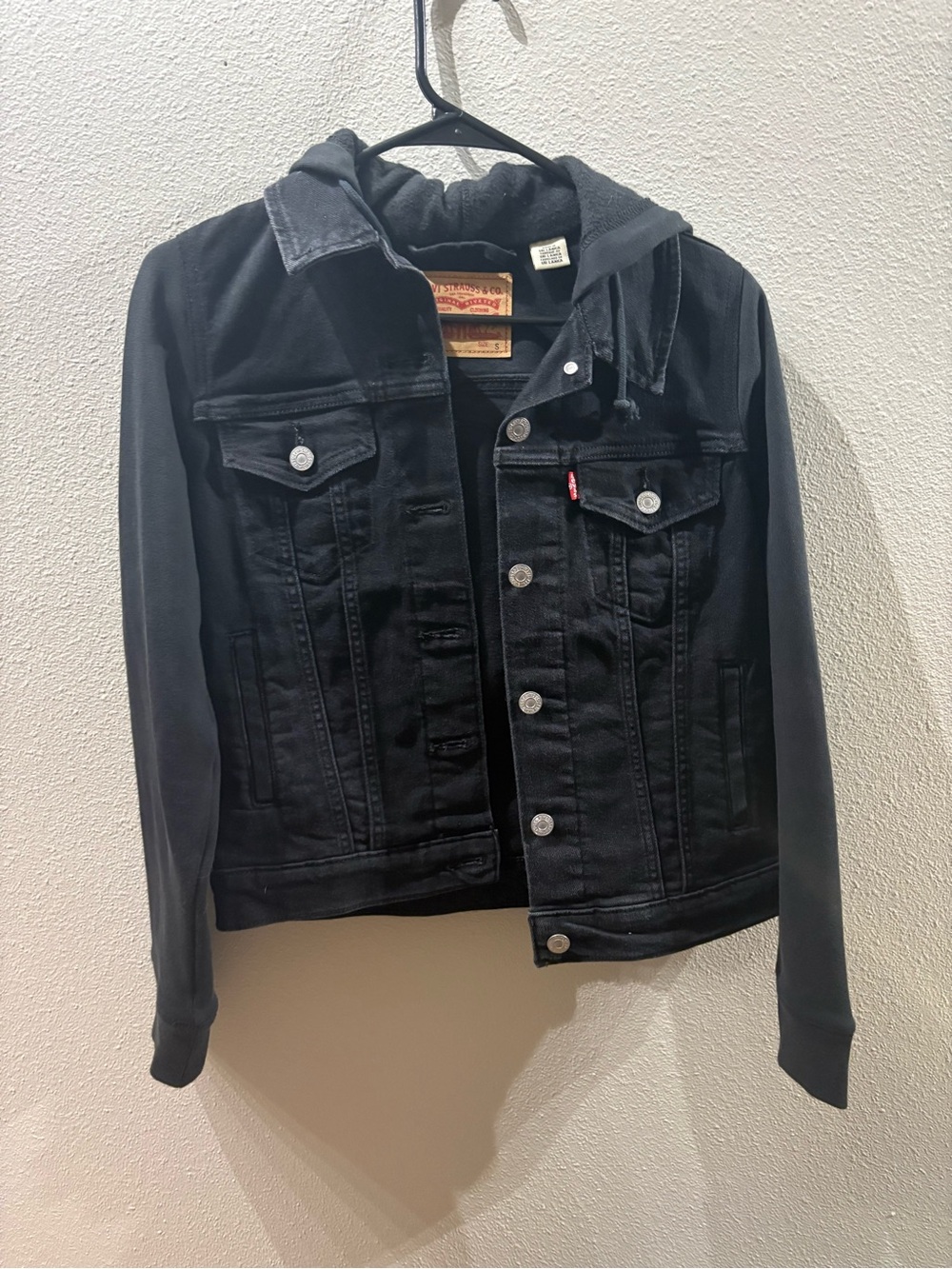 Levi's Black Denim Hooded Trucker Jacket Fleece Sleeves Hood Size Small